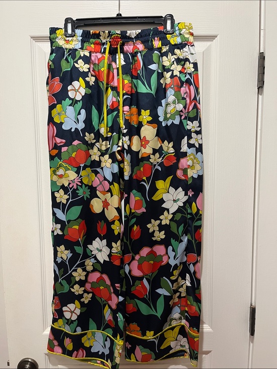 kate spade Pants - kate spade ♠️ Navy Blue Multi Floral Cropped Pants